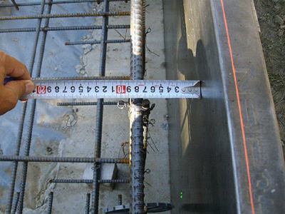 立上り筋に十分に被りがとれているかを確認