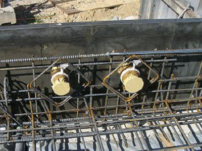 排水管スリーブ廻りの補強状況を確認